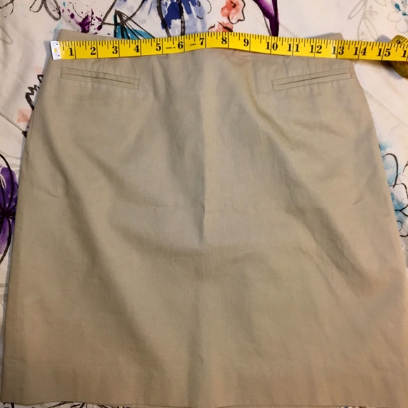 DONATING 2/4: ANN TAYLOR Skirt - Khaki Skirt - Picture 3 of 8